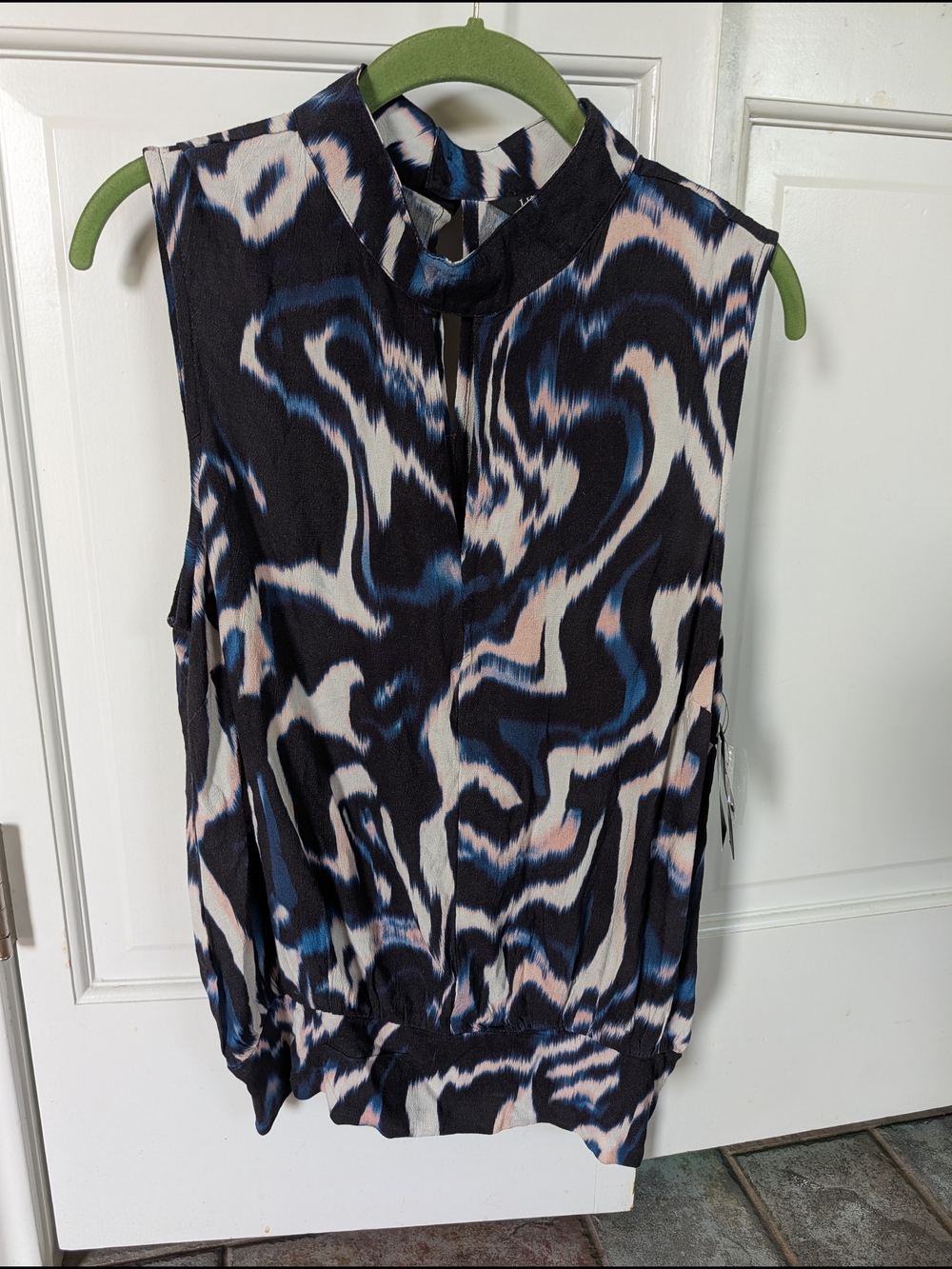 Liverpool Sleeveless Mock-Neck Camisole in Black, Navy and Blush SZ L- NWT